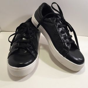 Topshop black-and-white trainer lace up sneakers